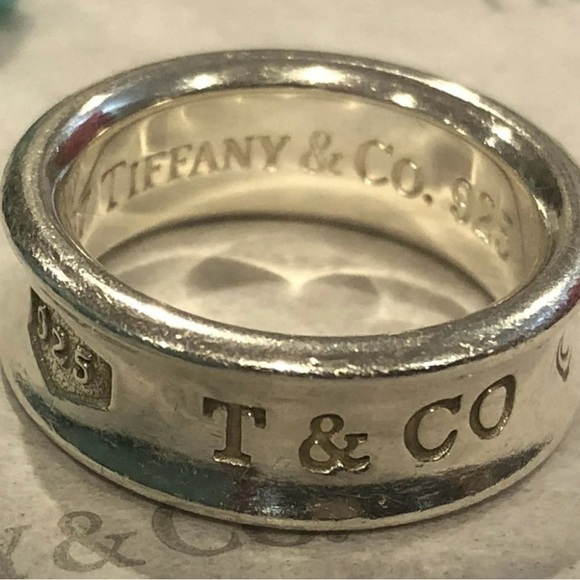 TIFFANY & CO 1997 STERLING SILVER925 RING
